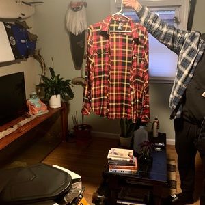 BILLABONG BUTTON DOWN |